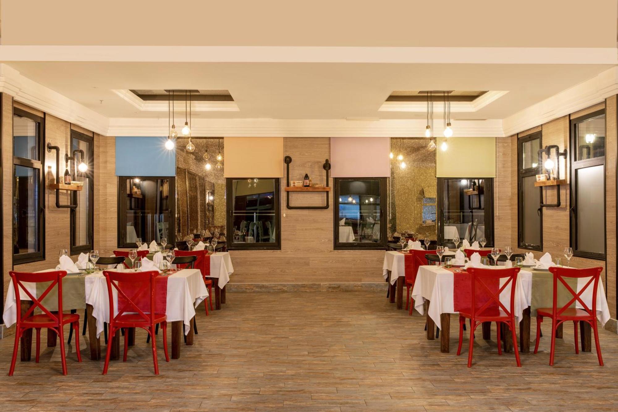Asteria Family Belek Otel